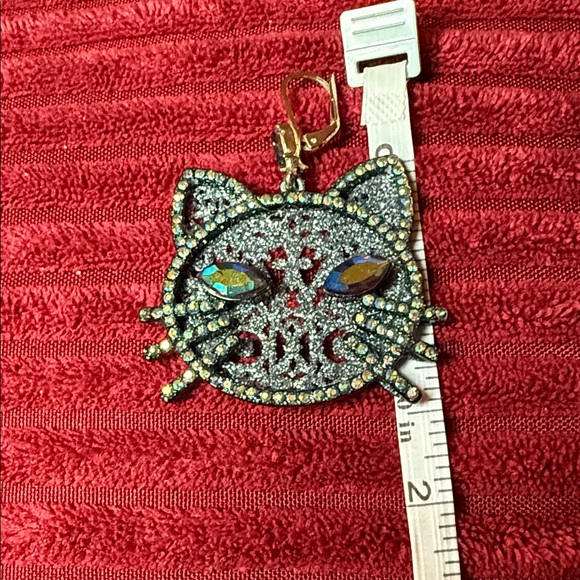 Betsey Johnson Cat Earrings - Picture 3 of 5